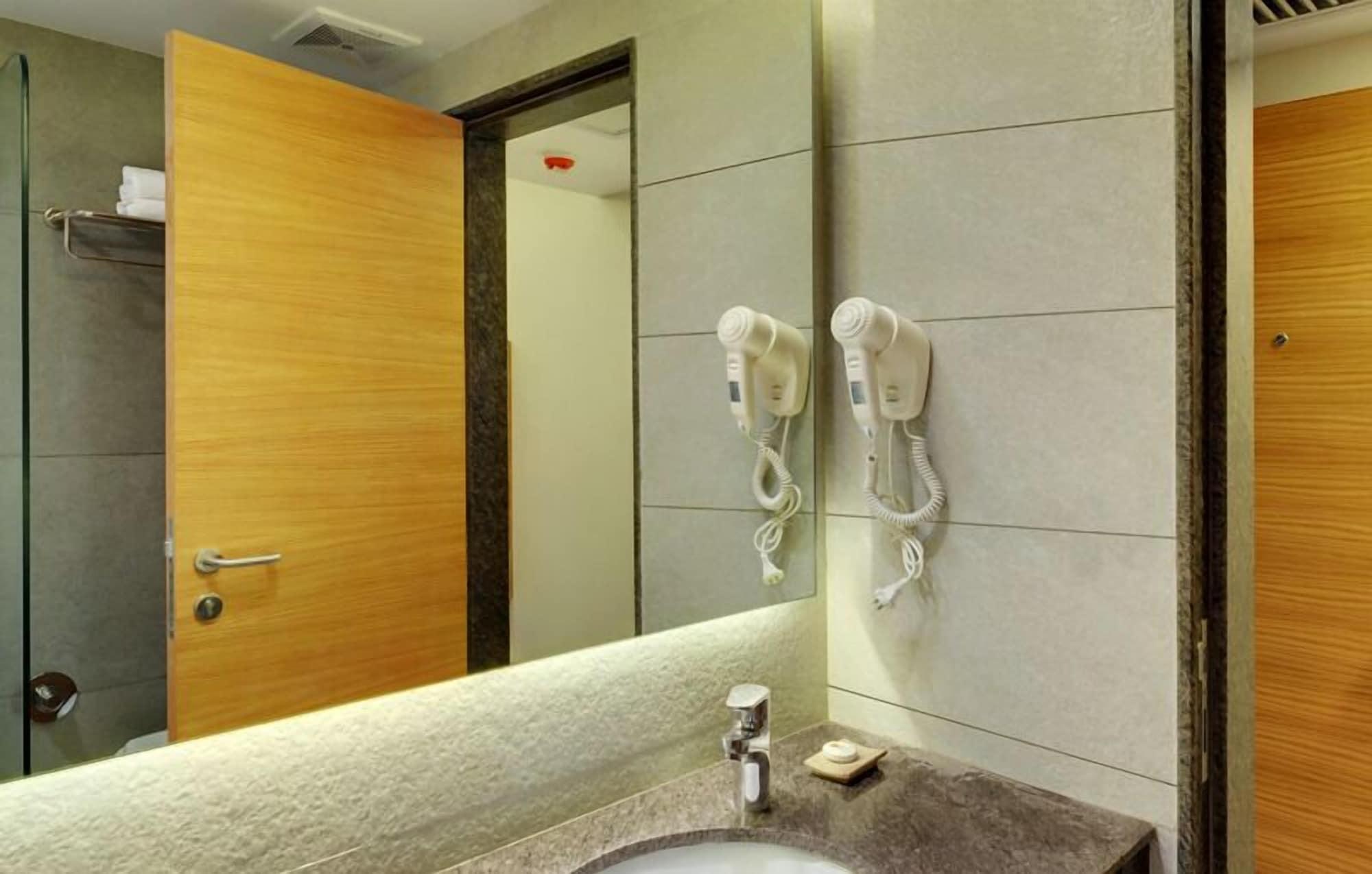 Hotel Suba Elite Vadódara Exteriér fotografie