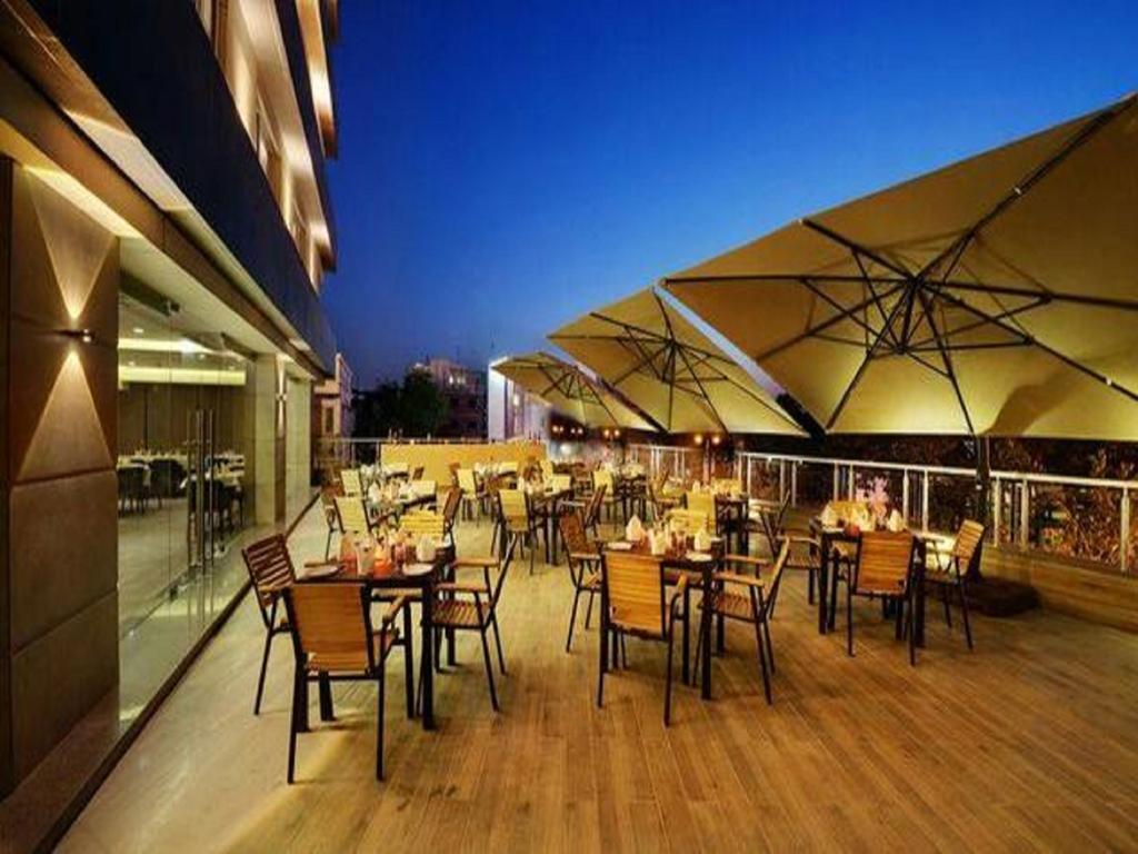 Hotel Suba Elite Vadódara Exteriér fotografie