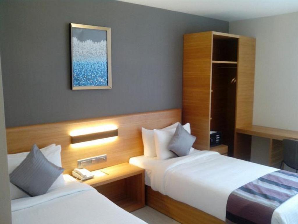 Hotel Suba Elite Vadódara Pokoj fotografie